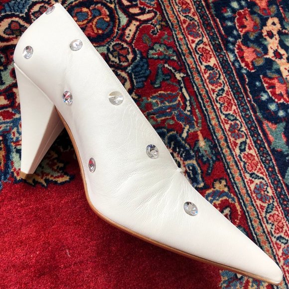 *SOLD* BNWT Celine V-Neck Crystal Embellished Pumps 38.5 - Picture 5 of 8